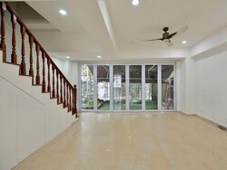 Loyang Court (D17), Terrace #570589701
